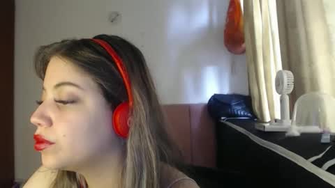 alaina_blessed online show from May 2026 08:35:02 PM