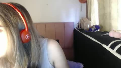 alaina_blessed online show from May 2026 10:15:01 PM