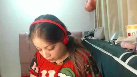 alaina_blessed online show from May 2026 12:41:01 AM