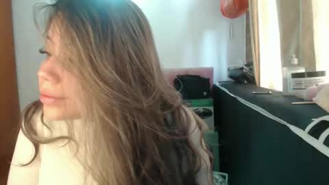 alaina_blessed online show from May 2026 03:40:01 PM