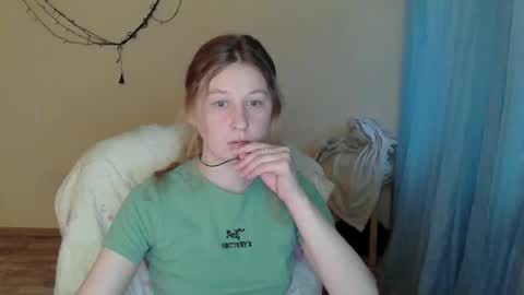 Snapshot of alalaska_ana chatting on May 2026 02:11:02 PM Anna online show from May 2026 02:11:02 PM