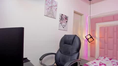 Snapshot of alamgrey_ chatting on October 2025 08:02:02 AM Alam online show from October 2025 08:02:02 AM