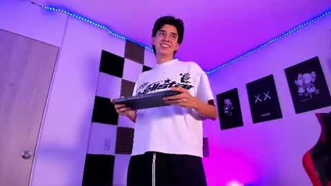 Alan Boy online show from July 2026 02:20:02 AM