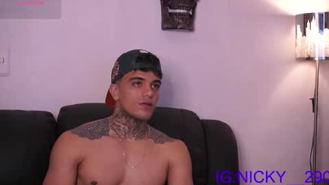 alan_morrys online show from November 2025 12:20:02 AM