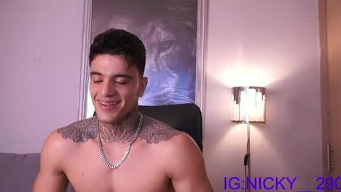 alan_morrys online show from May 2026 12:27:02 AM