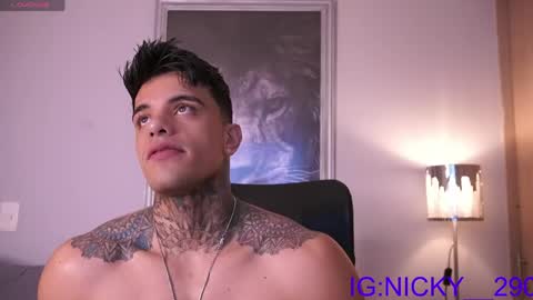 alan_morrys online show from May 2026 02:41:01 AM