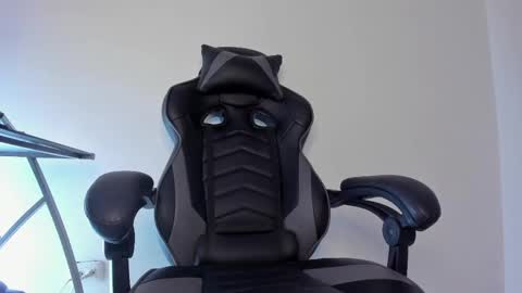 Snapshot of alan_muscle chatting on March 2025 08:10:02 AM Alan online show from March 2025 08:10:02 AM