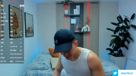 Alan  Kevin can we reach 100 thumbs up please guys  online show from May 2026 12:12:02 PM