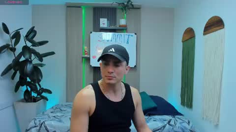 Alan  Kevin can we reach 100 thumbs up please guys  online show from July 2026 07:04:01 PM
