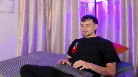 Alan Noir online show from March 2026 11:49:02 AM