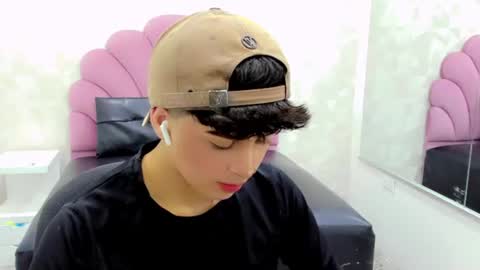 alan_twink12 online show from July 2026 03:24:02 AM