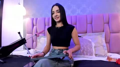 alana0128 online show from July 2026 12:53:01 PM
