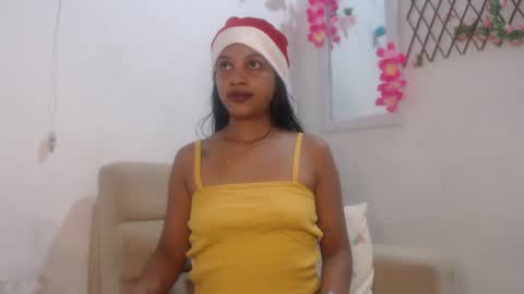 Snapshot of alana_2024 chatting on December 2024 01:23:01 AM Working hours pm to am every day online show from December 2024 01:23:01 AM