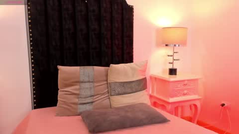 Snapshot of alana_2916 chatting on January 2025 07:56:02 PM alana_2916 online show from January 2025 07:56:02 PM