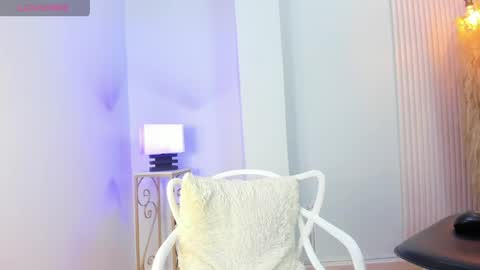 Snapshot of alana__rossetti chatting on April 2026 11:23:01 AM Alana online show from April 2026 11:23:01 AM