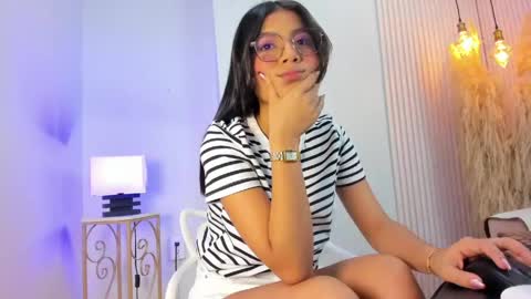 Snapshot of alana__rossetti chatting on May 2026 03:11:02 AM Alana online show from May 2026 03:11:02 AM