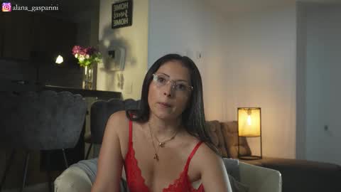 Alana Gasparini online show from November 2025 01:52:01 AM