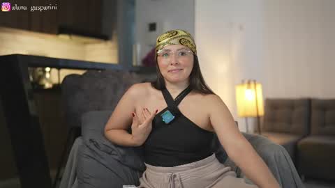 Alana Gasparini online show from June 2026 10:14:02 PM