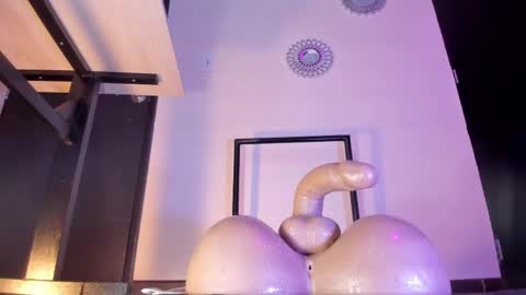 Maeve  online show from February 2025 01:21:01 PM