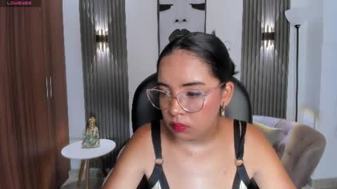 alana  online show from July 2026 07:19:02 PM