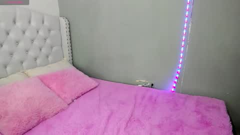 Alana. online show from January 2025 01:18:02 AM