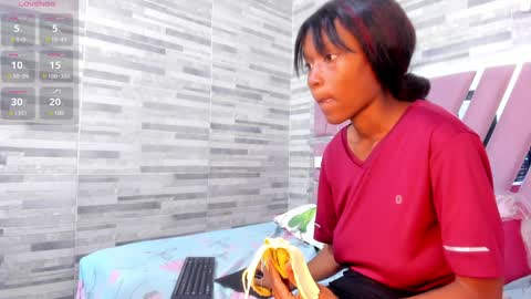 Alana online show from February 2025 06:48:01 PM