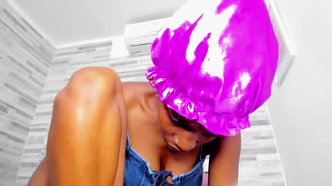 Alana online show from February 2025 06:37:01 PM