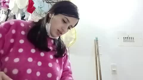 isabella online show from March 2025 09:11:02 PM