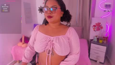 Alana Gmez  online show from January 2026 06:35:02 PM
