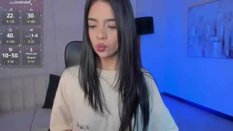 Alana online show from November 2025 12:05:02 PM