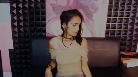 alanadelray online show from October 2025 08:35:01 AM