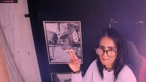 alanadelray online show from November 2025 08:27:02 AM