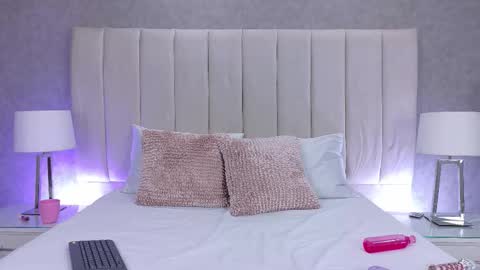 Snapshot of alanah_grey chatting on October 2025 08:41:01 PM Alanah Bustamante online show from October 2025 08:41:01 PM