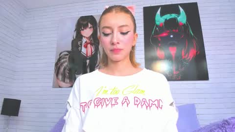 Snapshot of alanahell_ chatting on January 2026 07:11:01 PM ALANA online show from January 2026 07:11:01 PM