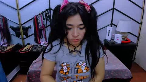 Alana online show from February 2025 09:53:02 PM