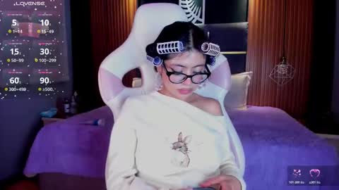 Sasha online show from November 2025 04:09:02 PM