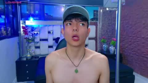 Snapshot of alandelrey57 chatting on December 2025 05:15:02 AM ALAN DEL REY online show from December 2025 05:15:02 AM