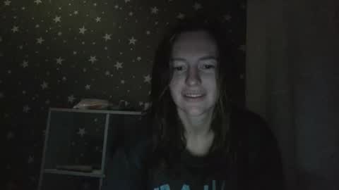 Elisa online show from October 2025 09:34:02 PM