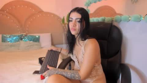 alanna_blaze online show from October 2025 12:59:02 PM