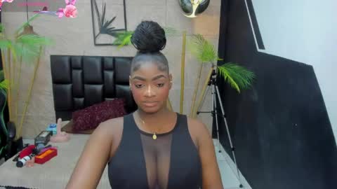 Snapshot of alanna_bonny chatting on May 2026 12:34:02 PM Alanna online show from May 2026 12:34:02 PM