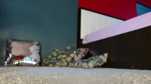 Snapshot of alanna_gold chatting on September 2025 03:52:01 AM Alanna online show from September 2025 03:52:01 AM