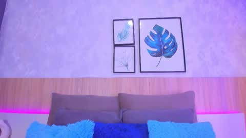 Snapshot of alanna_hank chatting on February 2026 03:27:02 AM Alanna online show from February 2026 03:27:02 AM