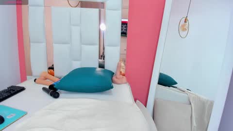 Ana online show from December 2024 02:27:02 PM