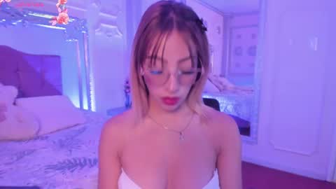 alannamilan online show from July 2026 07:56:01 PM