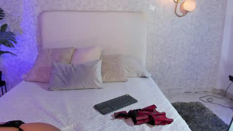 alannarouge online show from May 2026 11:38:01 AM