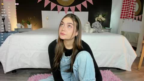 Alanna Cute Russell online show from June 2026 08:36:01 PM