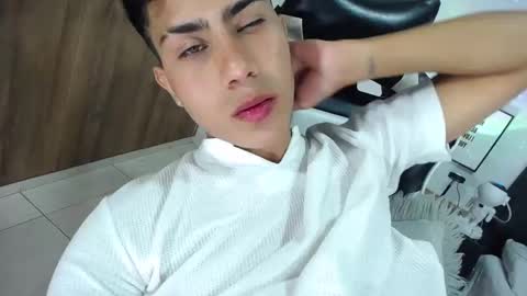 Snapshot of alannaughty_ chatting on October 2025 03:31:01 AM alannaughty_ online show from October 2025 03:31:01 AM