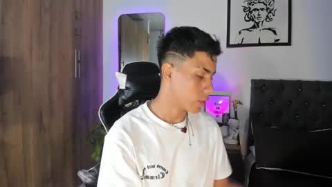 alannaughty_ online show from January 2026 11:42:01 PM