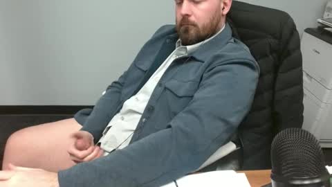 Snapshot of alaska4411 chatting on December 2024 03:52:02 AM John online show from December 2024 03:52:02 AM