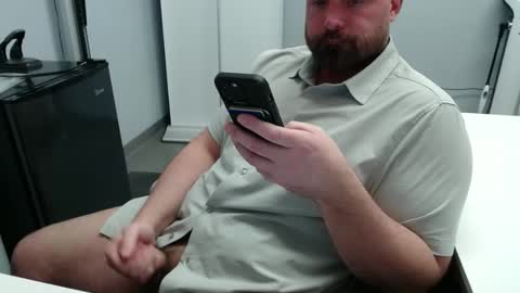 Snapshot of alaska4411 chatting on January 2025 03:00:02 AM John online show from January 2025 03:00:02 AM